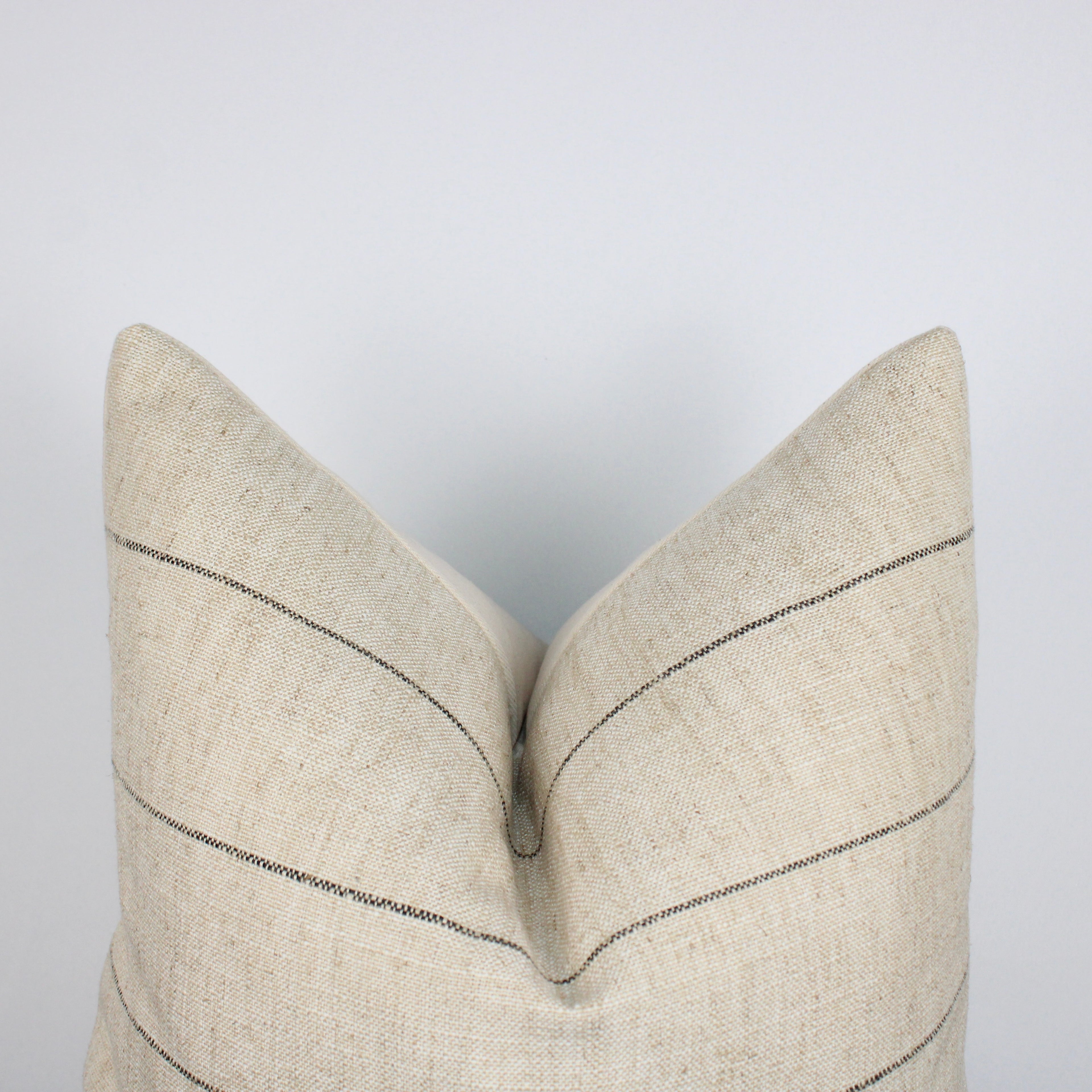 Ivy Sand woven Lines