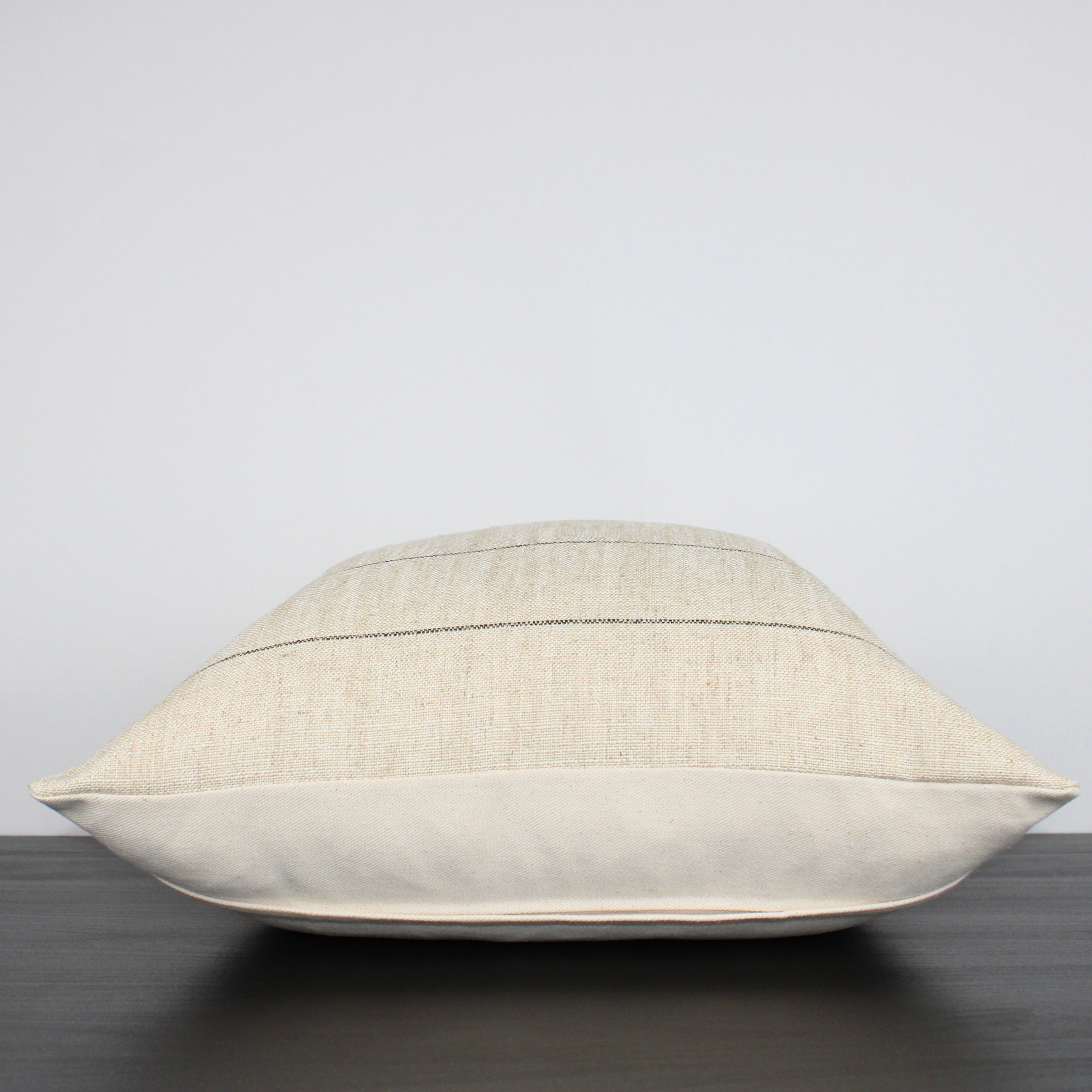 Ivy Sand woven Lines