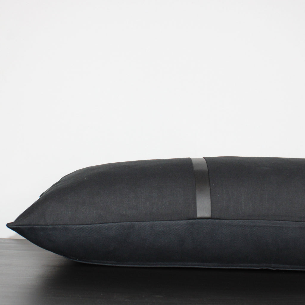 Opal All In black Linen