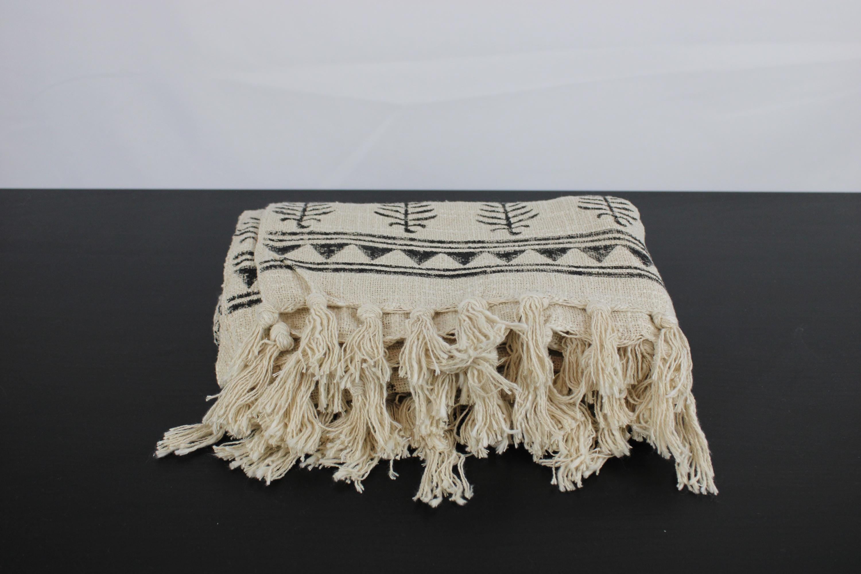 Hand-Loomed Cotton Throw Blanket: Tribal Leaf Print, Boho Décor