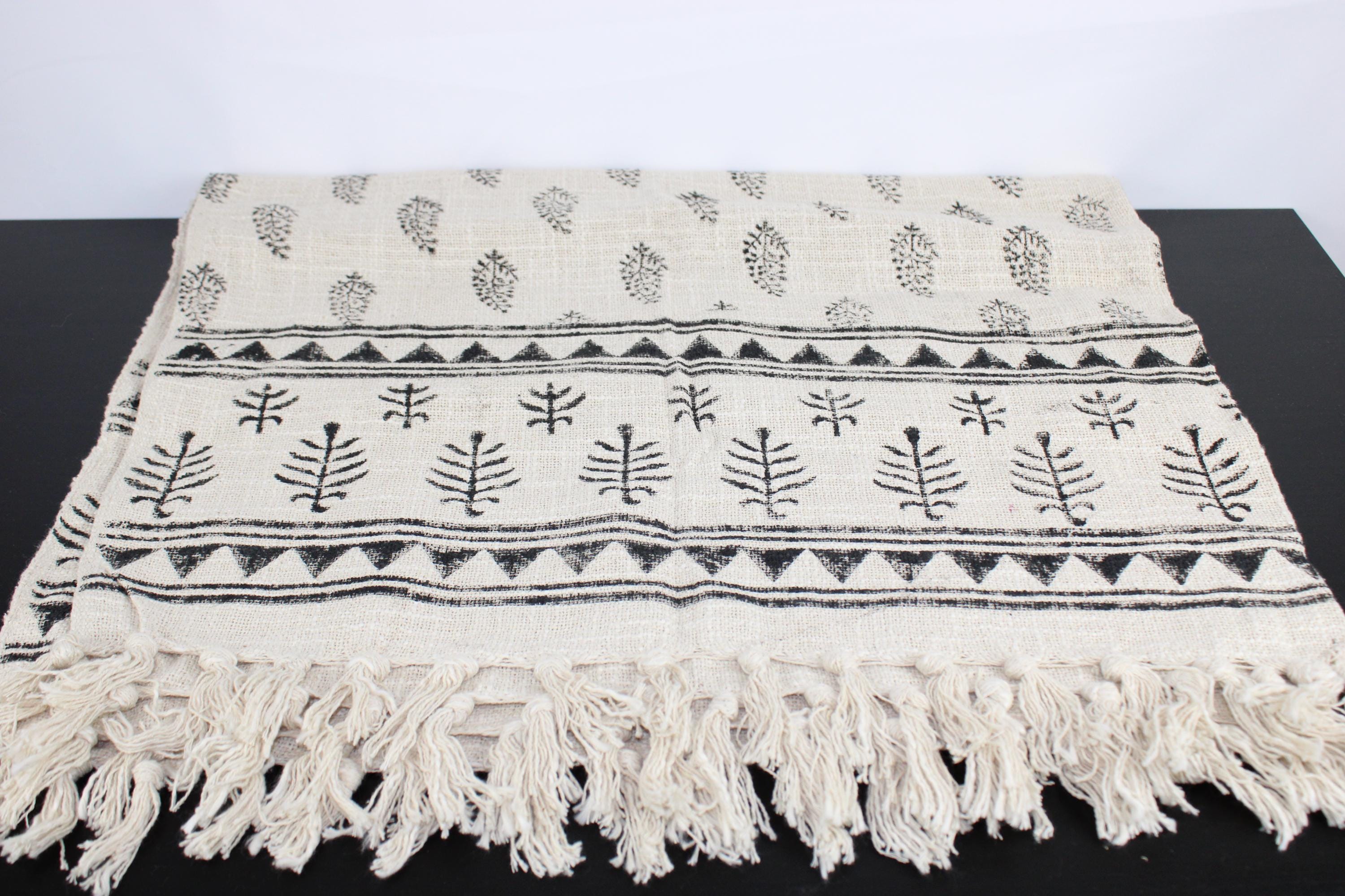 Hand-Loomed Cotton Throw Blanket: Tribal Leaf Print, Boho Décor